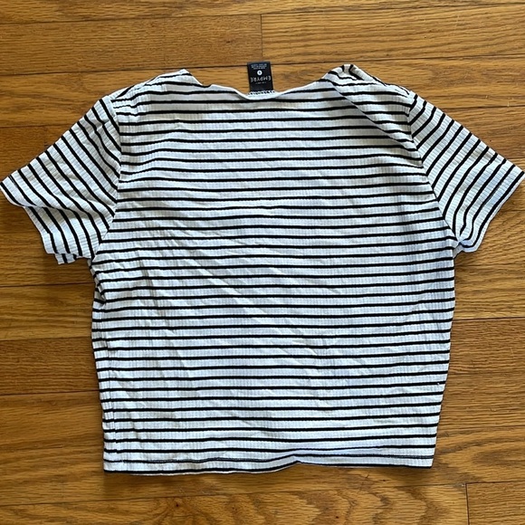Striped button down crop top - Picture 3 of 3